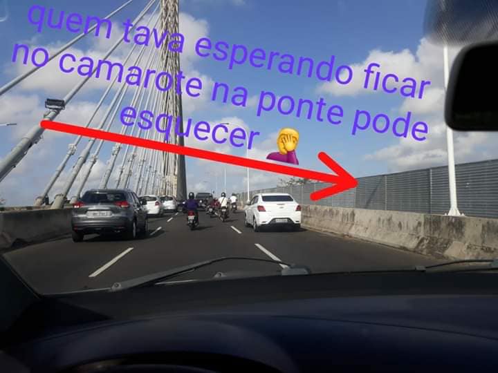 Imagem que circula nas redes sociais acumula diversos compartilhamentos e comentários negativos sobre o caso